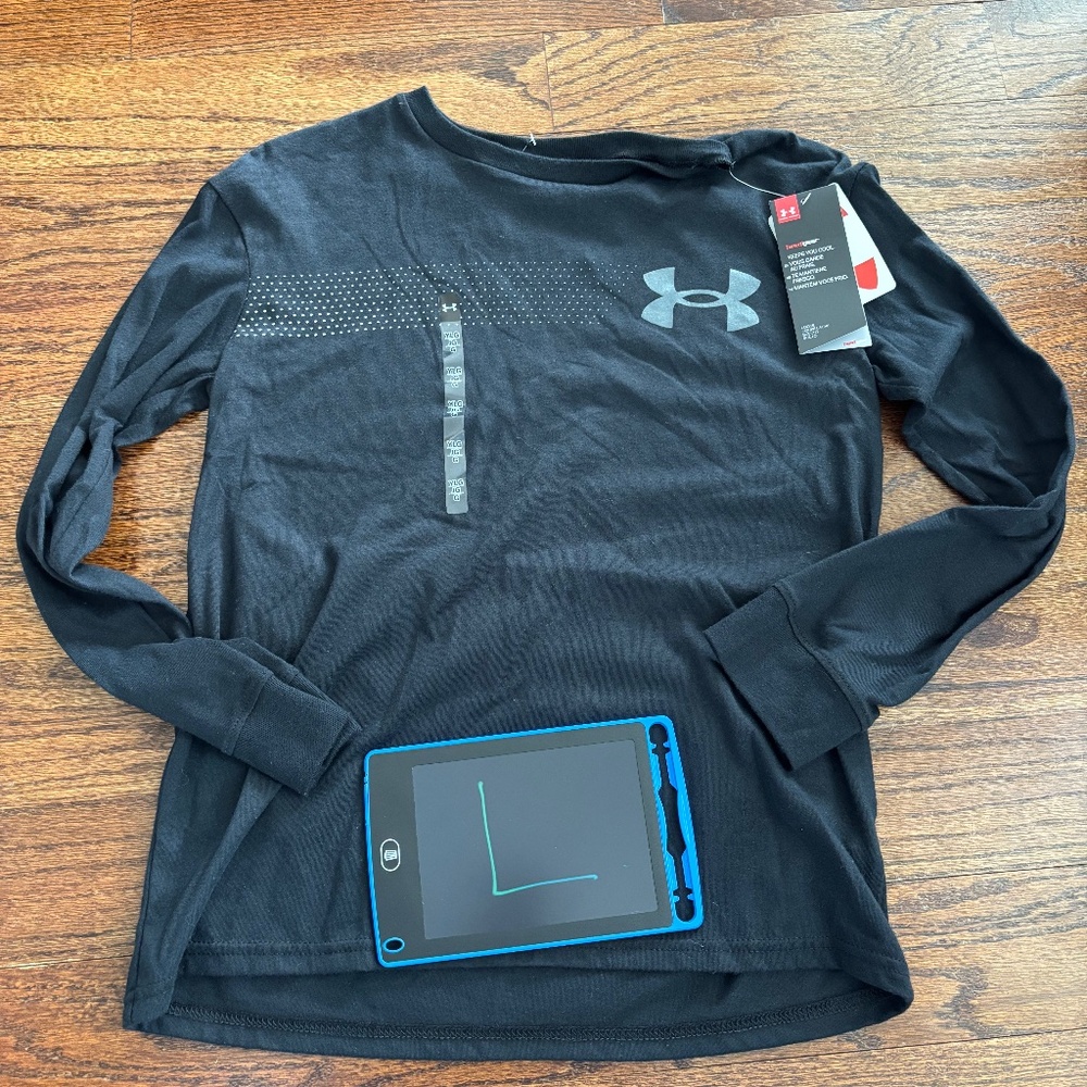 Boys Under Armour Shirt Size Large NWT